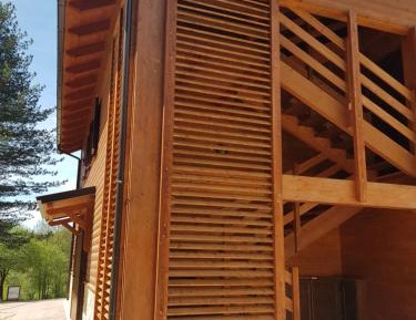 Family Room with Mountain View