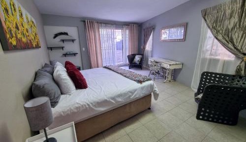 Junior Suite with Garden View