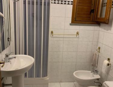 Double or Twin Room with Private Bathroom