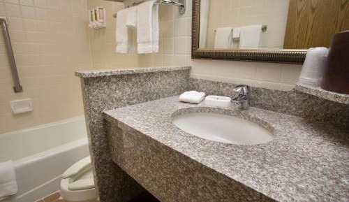 1 King Bed, Mobility Accessible Room, Bathtub w/ Grab Bars, Non-Smoking