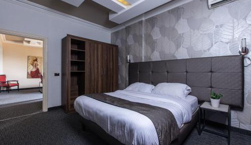 Junior Suite with Balcony