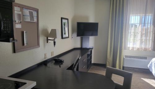 Studio Queen Suite