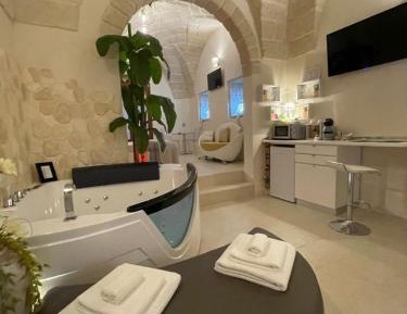 Deluxe Double Room with Bath