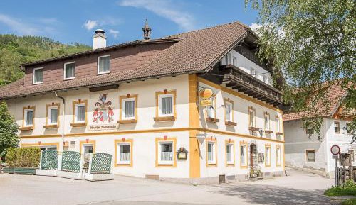 Superior One-Bedroom Apartment