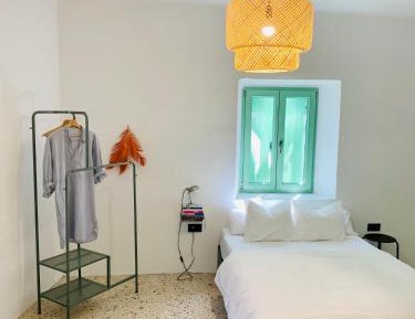 Deluxe Double Room with Bath