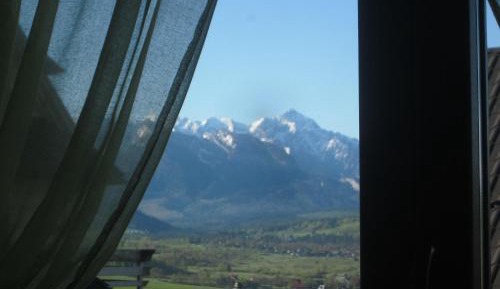 Studio with Mountain View