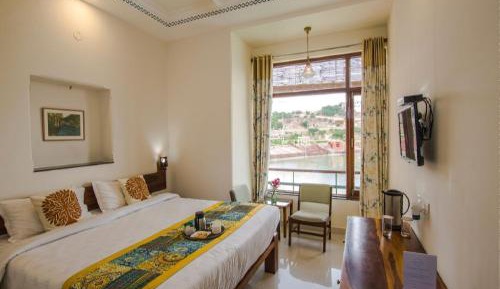 Double Room with Lake View