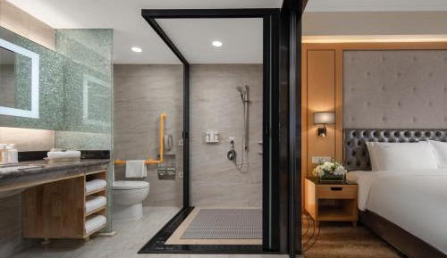 Standard King Room - Accessible