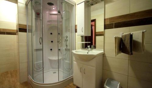 Twin Room with Bathroom