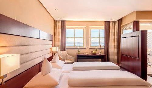 Double Room with Balcony (2 Adults + 1 Child)