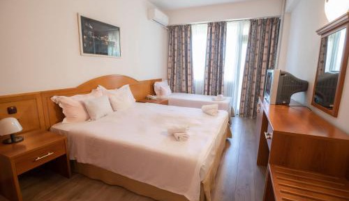 Triple Room with Balcony