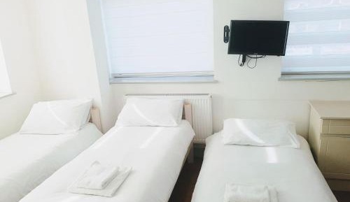 Triple Room with Shower