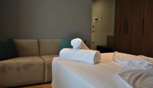 Suite with Mountain View