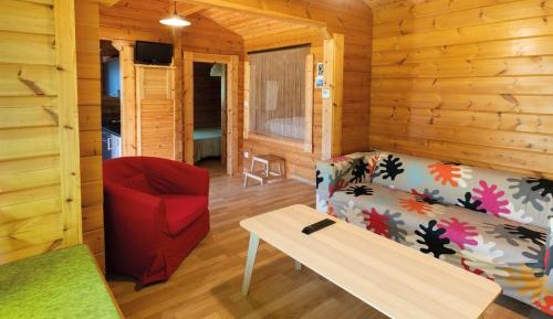 One-Bedroom Bungalow