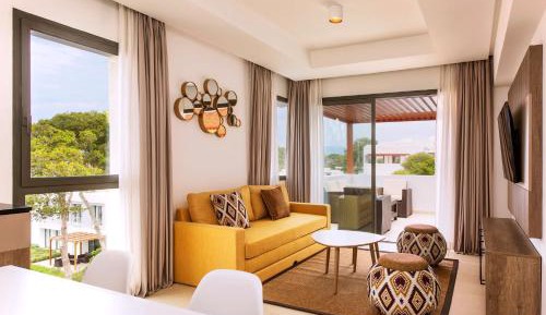 One-Bedroom Apartment with Balcony