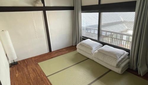 Double Room with Shared Bathroom