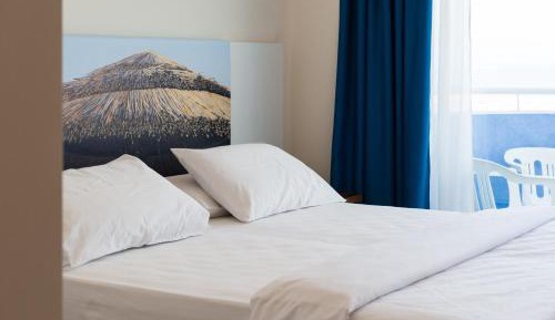 Deluxe Double or Twin Room with Sea View