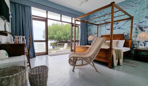 Deluxe Double Room with Balcony and Lagoon View
