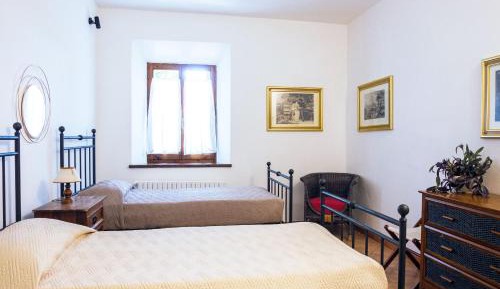 Apartment with Garden View