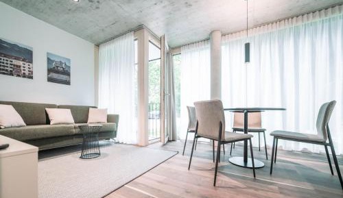 Large Apartment Deluxe