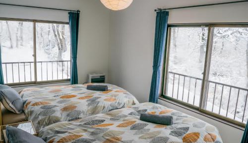 Double Room with Shared Bathroom