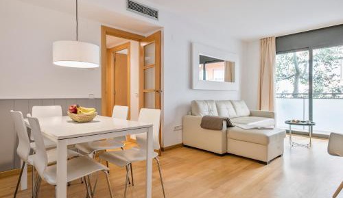 Two-Bedroom Apartment with Two Bathrooms