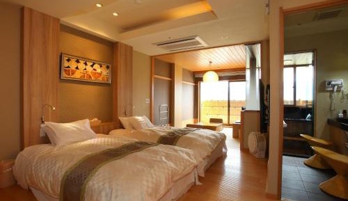 Standard Twin Room with Tatami Area and Open Air Bath - Non-Smoking