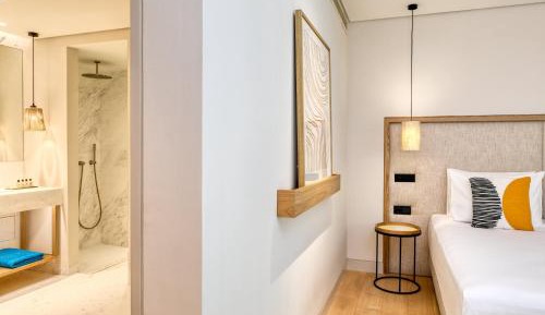 Suite with Garden View