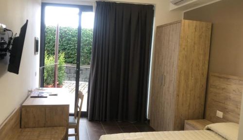 Standard Double or Twin Room with Terrace