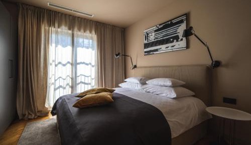 Deluxe Suite with Sea View