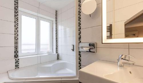 Executive Queen Room