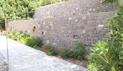 Studio with Garden View (2 Adults)