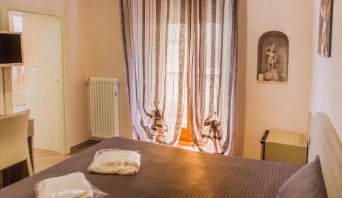 Twin Room with Private Bathroom