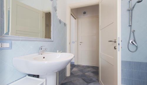 One-Bedroom Apartment (3 Adults) - Cartoe