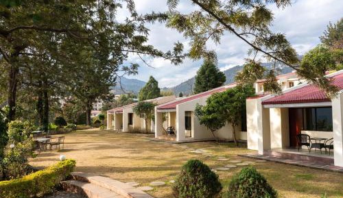 Two-Bedroom Cottage with Private Garden & 10% discount on food and soft beverages