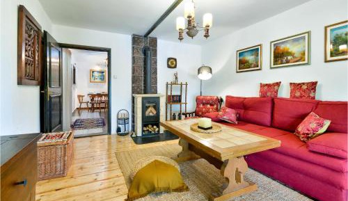 Three-Bedroom Vacation Home 