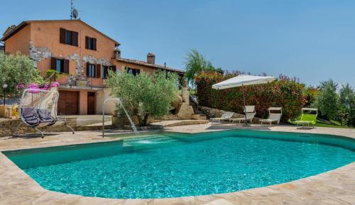 Villa with Garden View