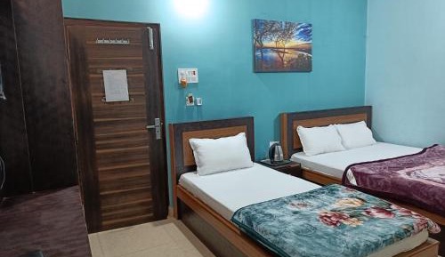 Deluxe Triple Room with 24hrs Check-in allowed