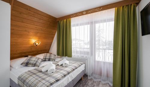 Studio with Mountain View