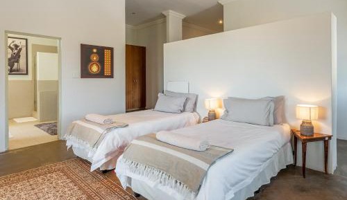 Nine-Bedroom Holiday Home