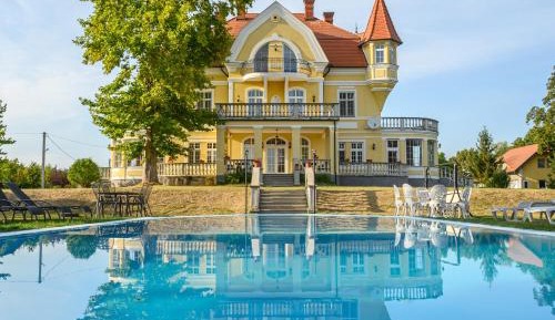 Villa with Private Pool