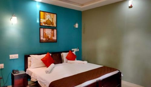 Cottage with Garden View