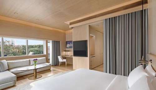 King Suite with Terrace