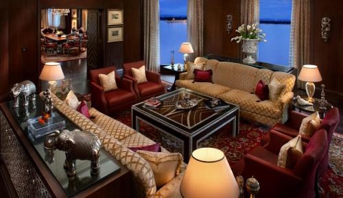 Royal Suite: Complimentary two way airport transfers