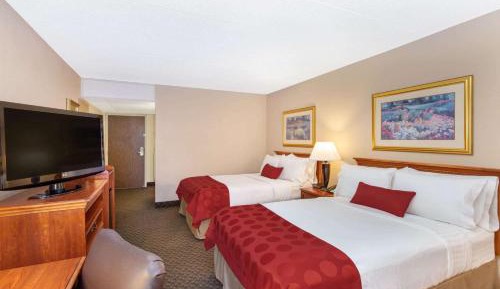 Double Room with Two Double Beds - Exterior/Non-Smoking