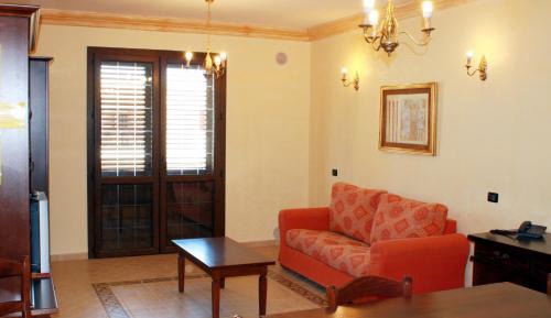 One-Bedroom Apartment (4 Adults)