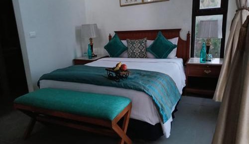 Queen Room with Balcony