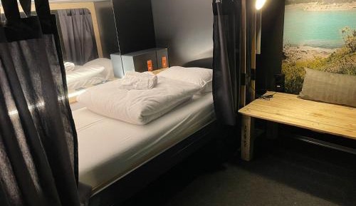 Capsule lower level - Barrier free and Wheelchair only