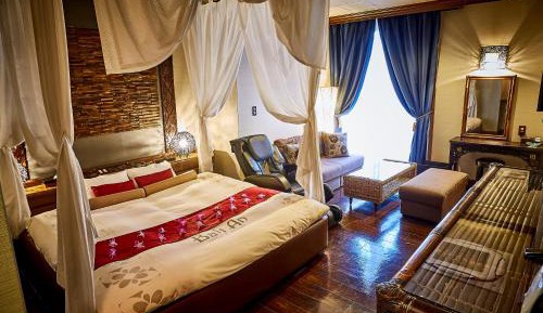 Junior Suite with Balcony