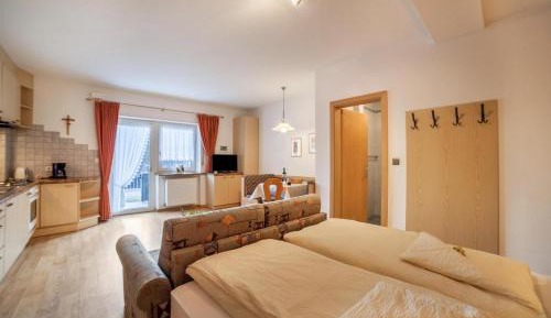 Superior One-Bedroom Apartment